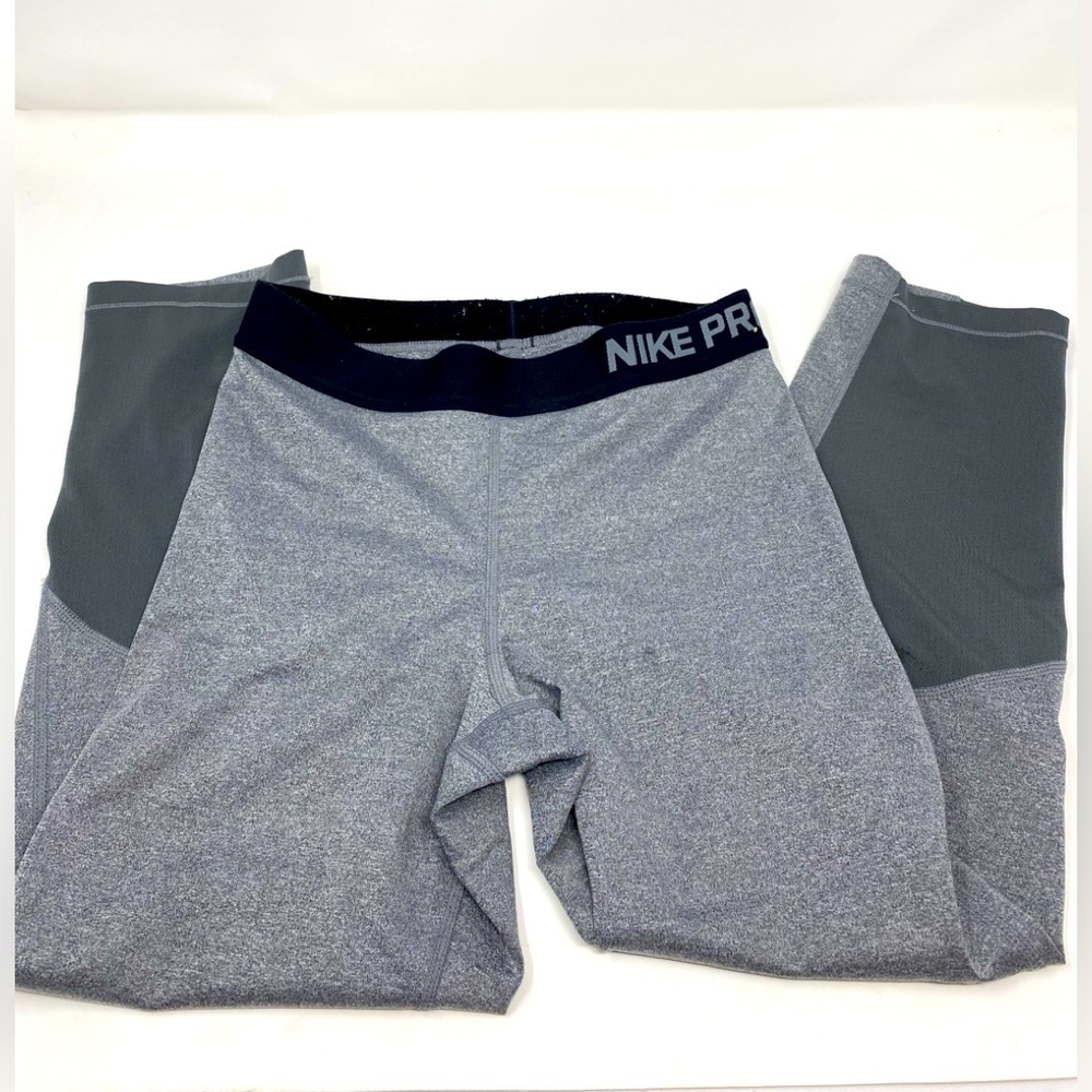 Women’s Nike Pro Dri-fit Capris Size Small
